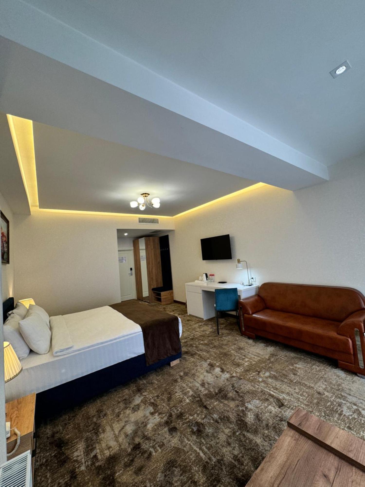 Garnet Mir Hotel Taškent Exteriér fotografie
